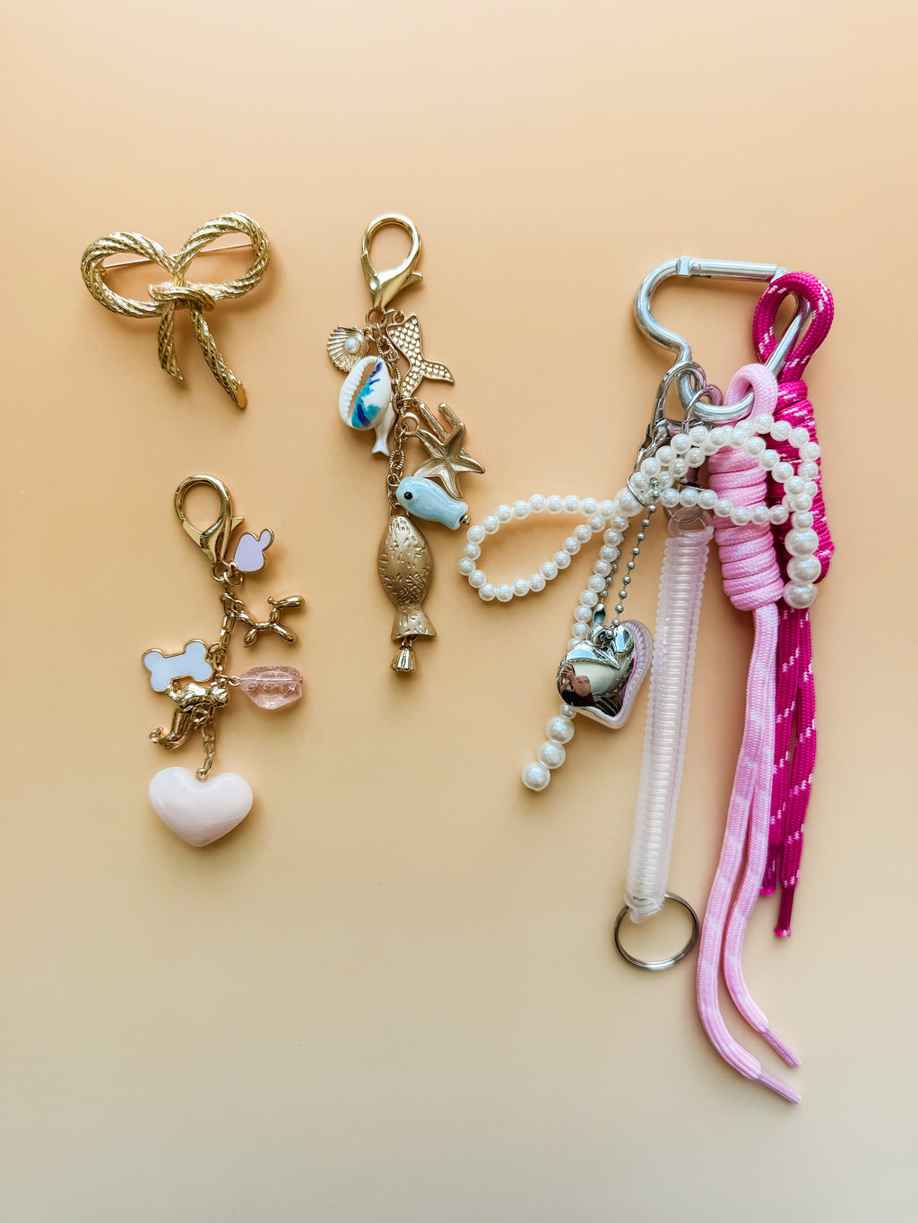 SPORTY CORD PEARL BOW HEART BAG CHARM KEY CHAIN | 40KC159